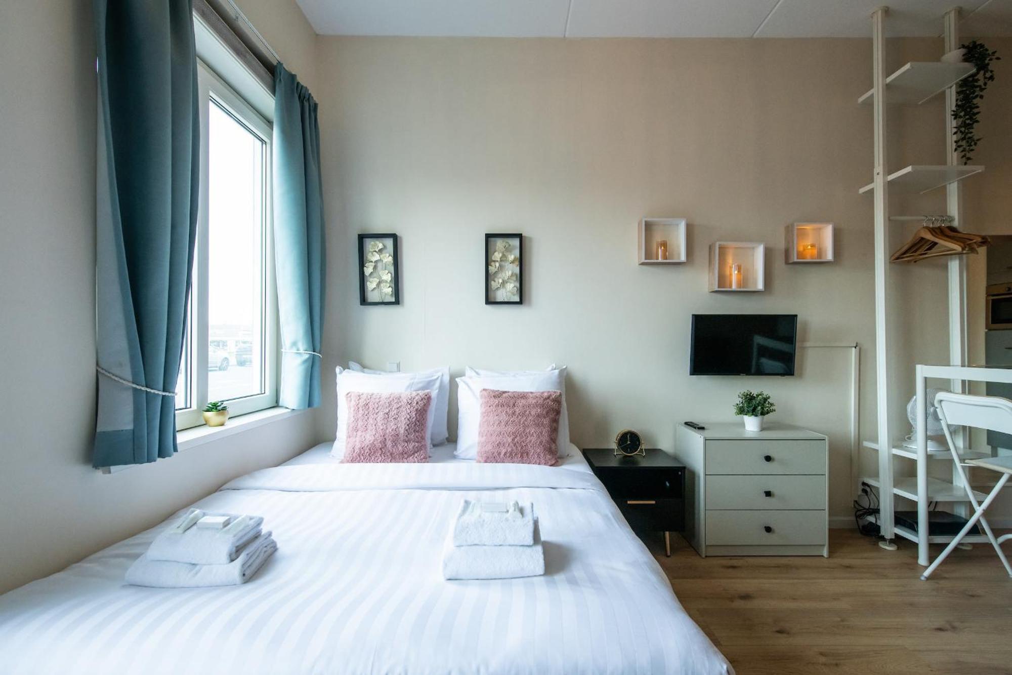 North Spacious For Two *